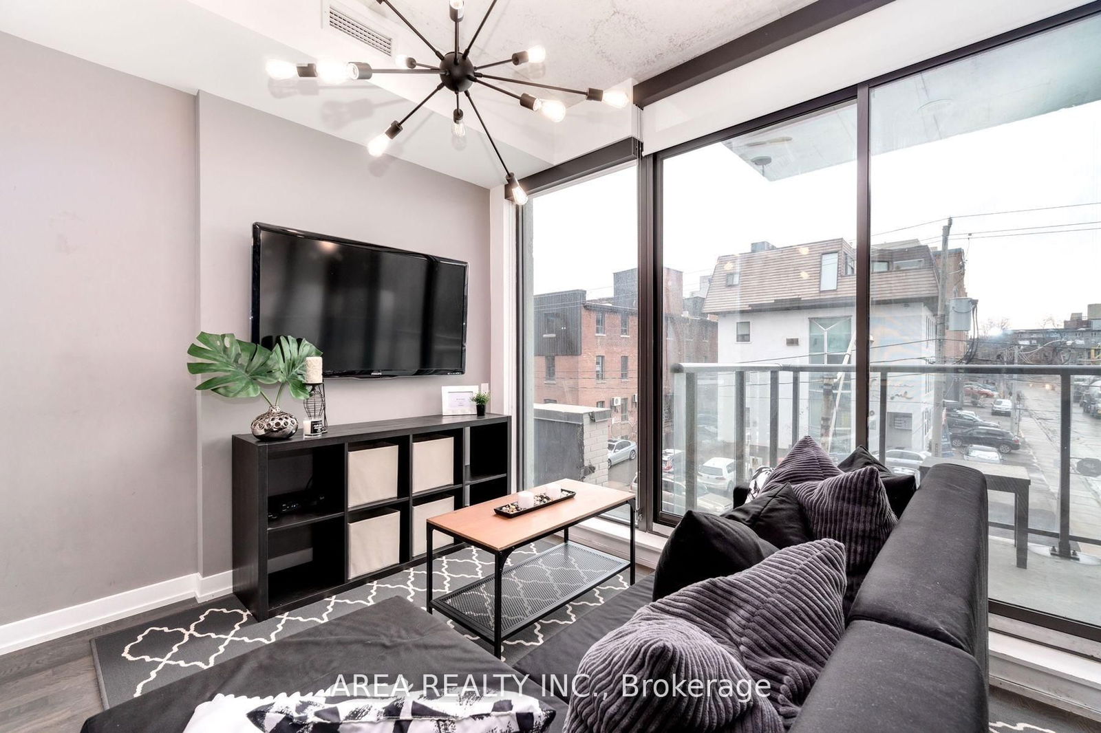 Condo for sale at 334-461 Adelaide Street, Toronto, Waterfront Communities C1, M5V 1T1 - MLS: C12149777