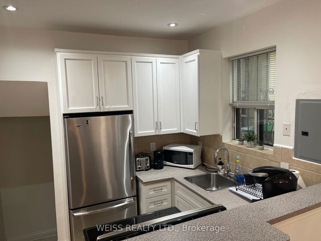 1 - 1114 Queen Street