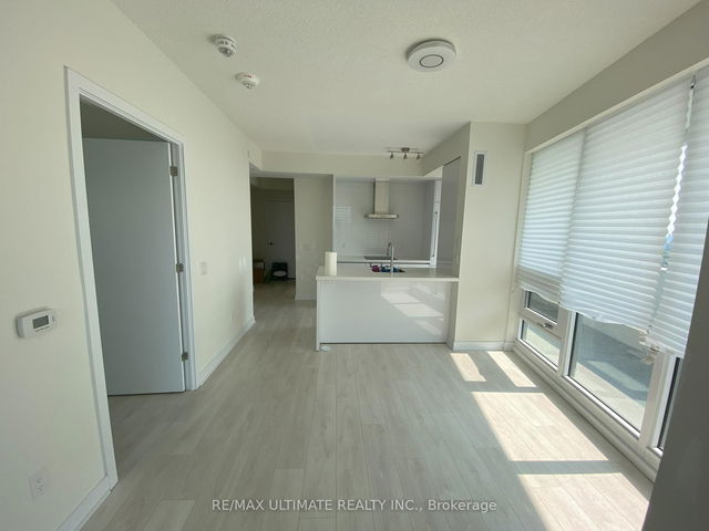 3409 - 2221 Yonge Street