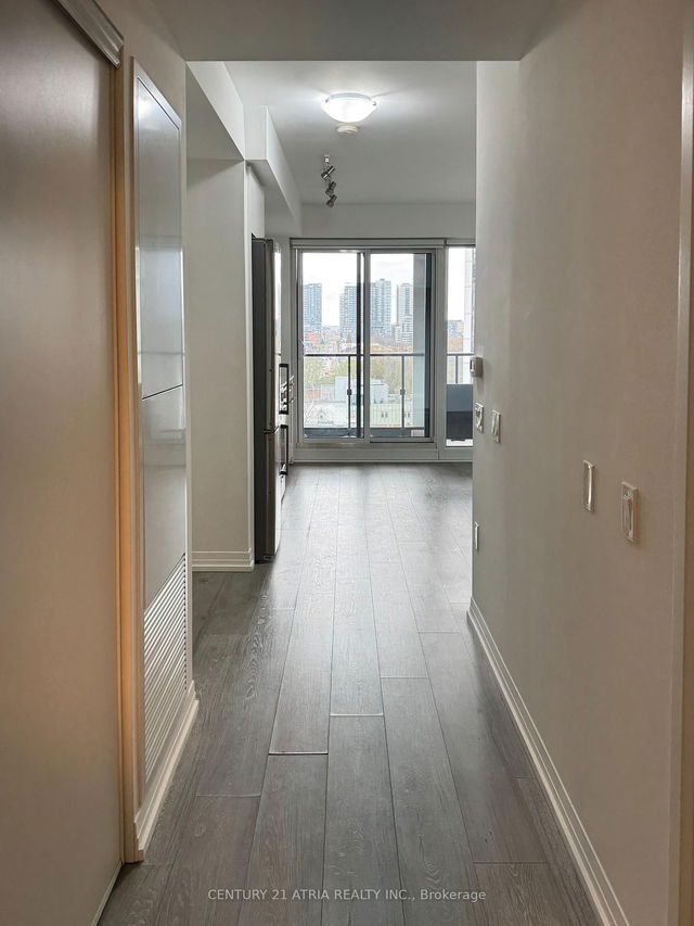 810 - 251 Jarvis Street
