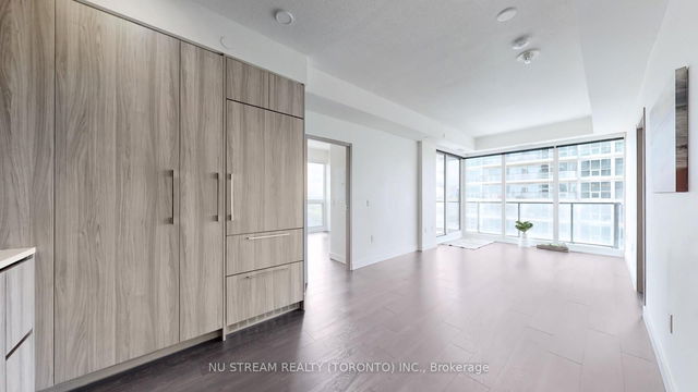 1506 - 95 McMahon Drive