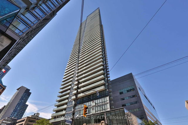 2901 - 832 Bay Street