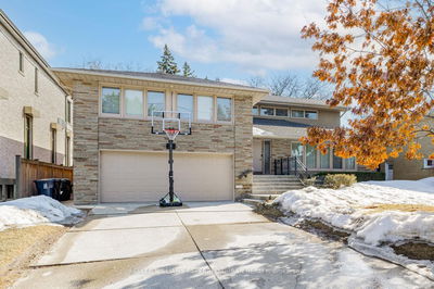 7 Stormont Ave, Toronto - Englemount-Lawrence