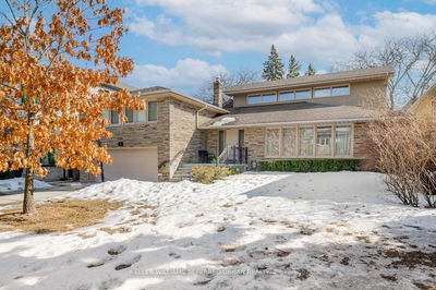 7 Stormont Ave, Toronto - Englemount-Lawrence image-0-1