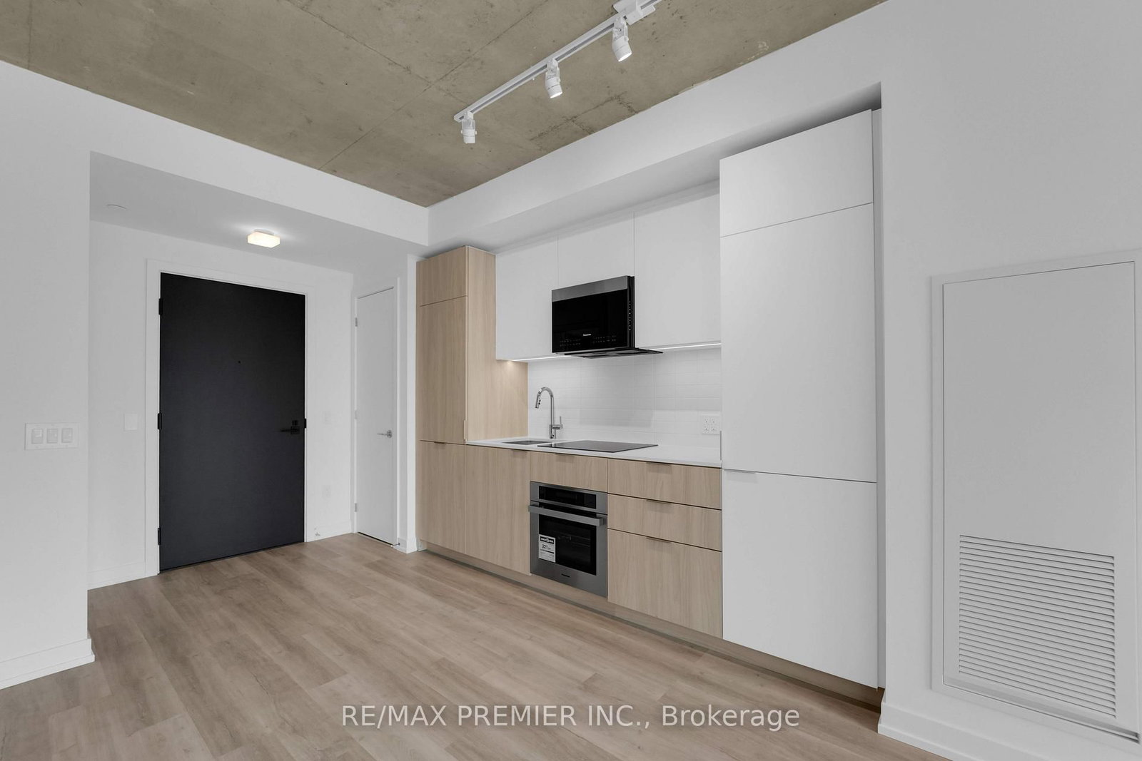 28 Eastern Avenue, Unit LPH11 - Photo 12