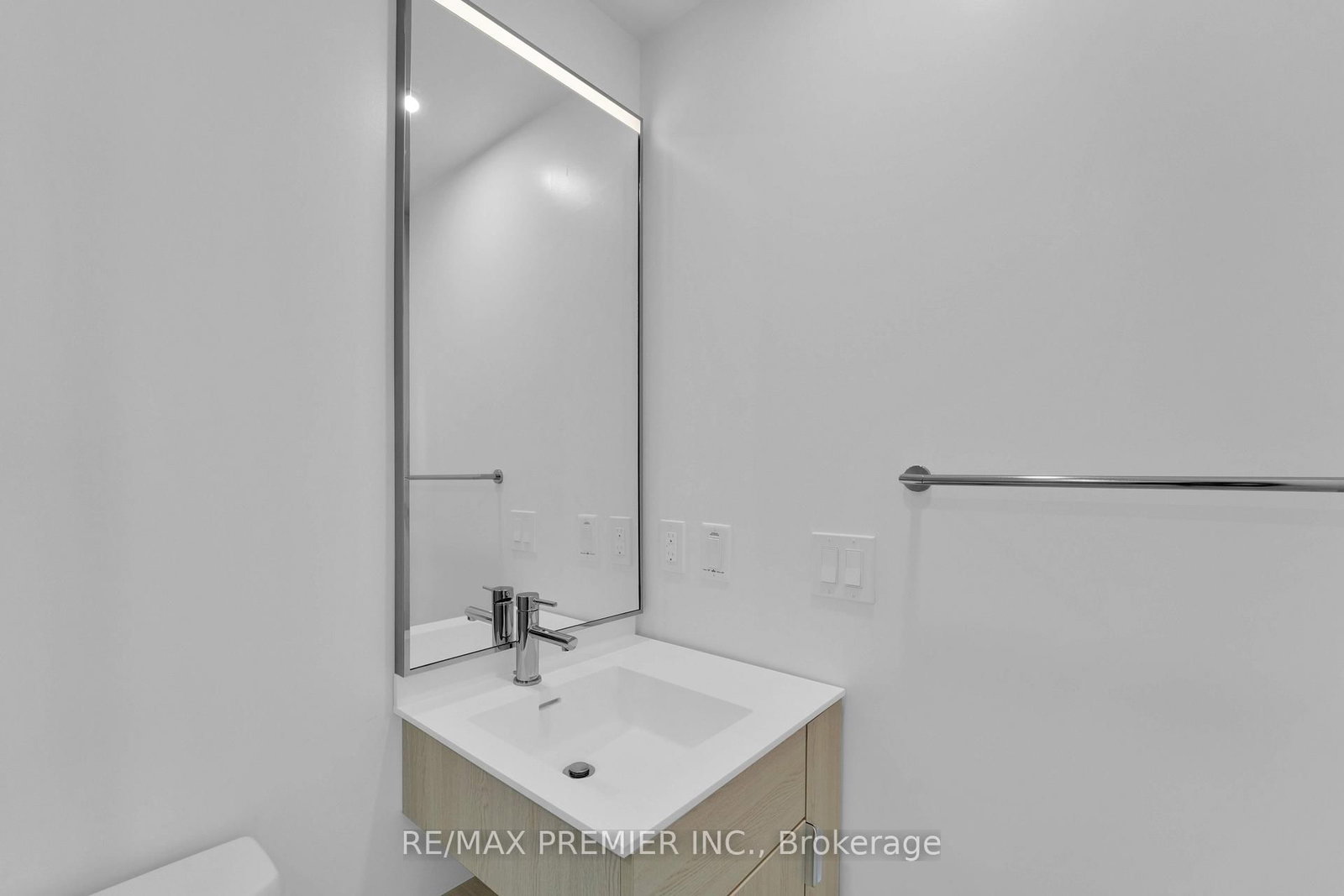 28 Eastern Avenue, Unit LPH11 - Photo 24