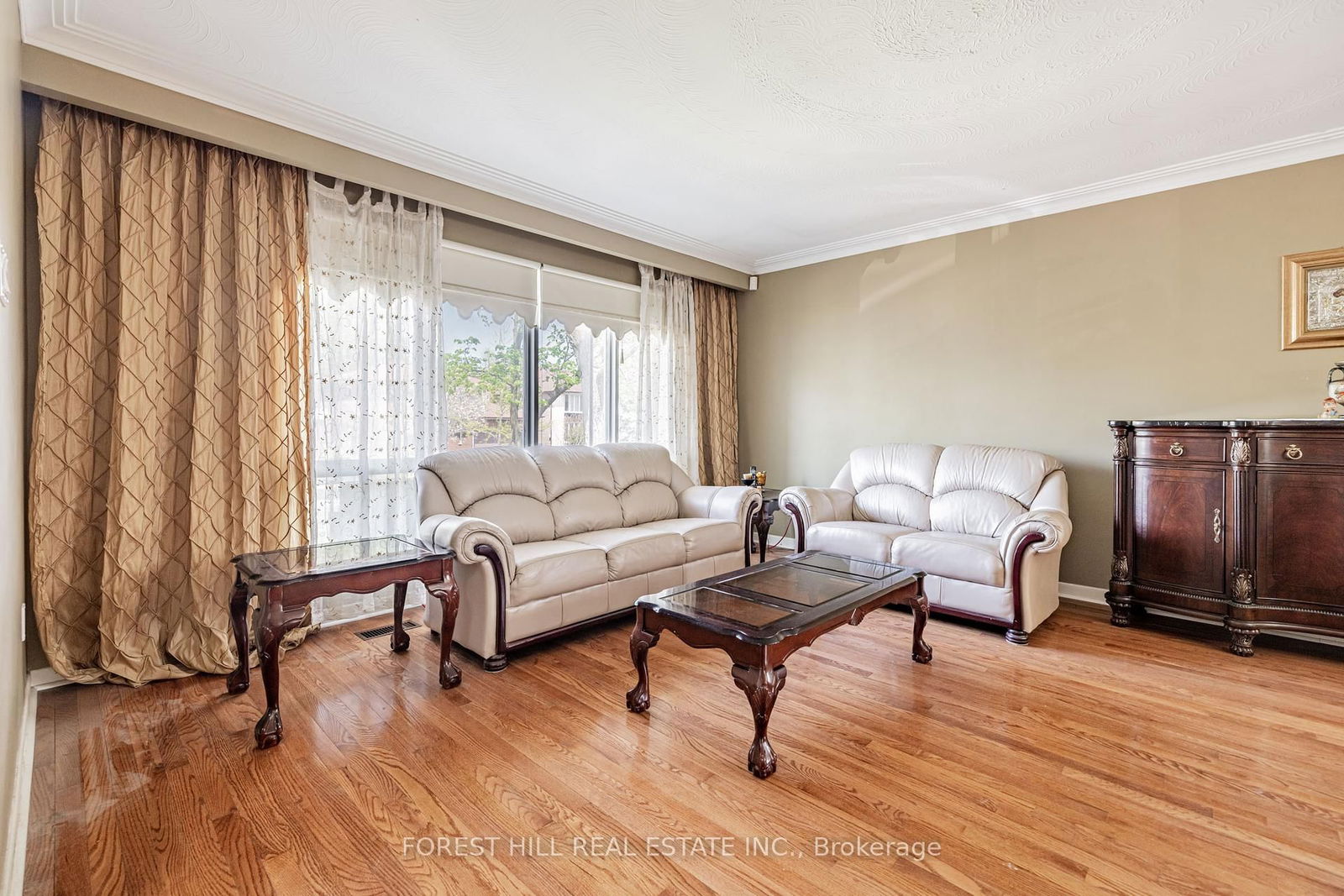 Detached House for sale at 121 Charlton Boulevard, Toronto, Newtonbrook West, M2R 2J2 - MLS: C12151101