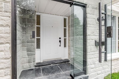 23 Trudy Rd, Toronto - Don Valley Village image-0-2