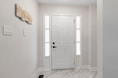 23 Trudy Rd, Toronto - Don Valley Village image-0-3