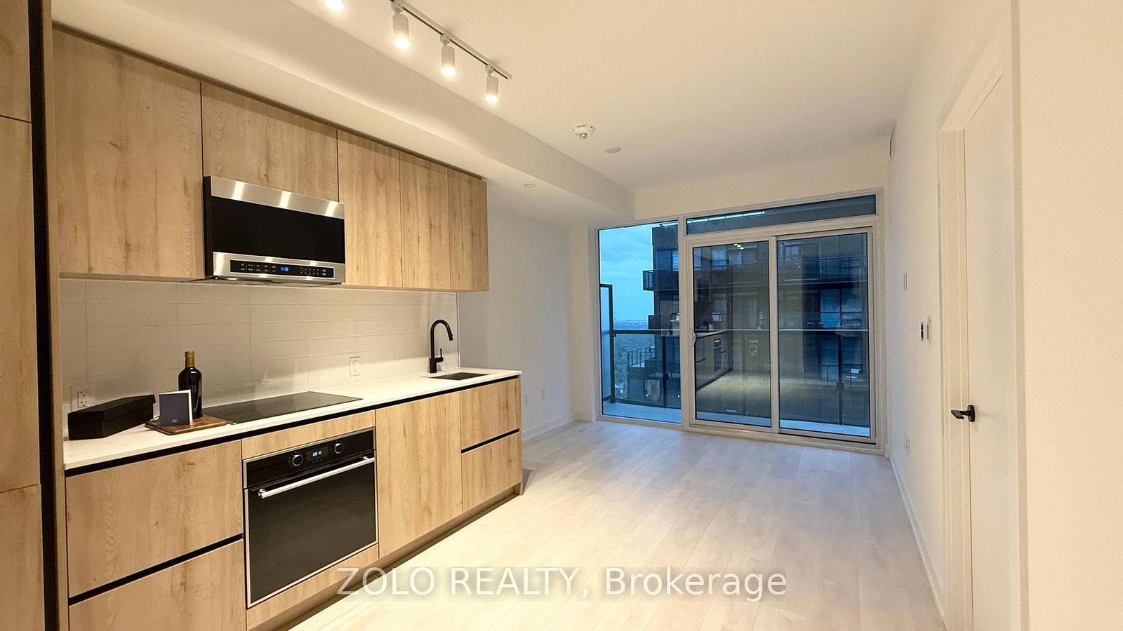Condo for lease at 3513-117 Broadway Avenue, Toronto, Mount Pleasant West, M4P 1V4 - MLS: C12151570