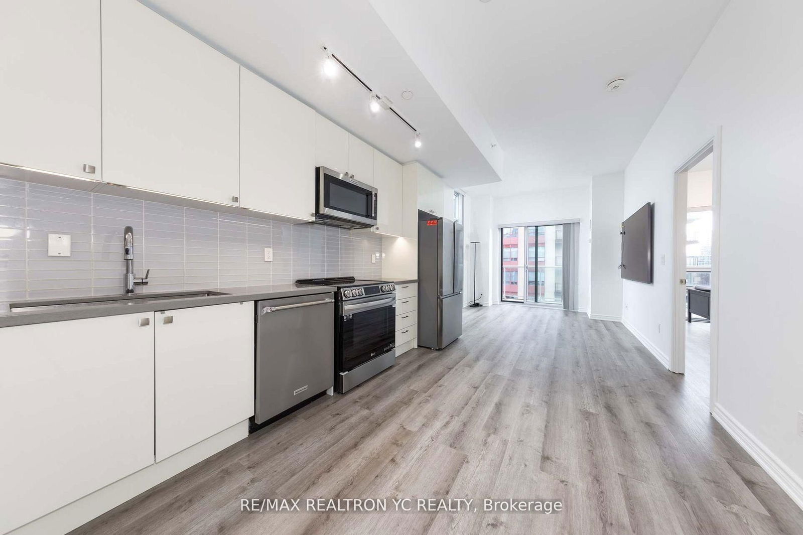 Condo for sale at 705-621 Sheppard Avenue, Toronto, Bayview Village, M2K 0G4 - MLS: C12151574