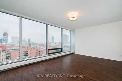 Unit 1404 — 30 Wellington St, Toronto - Church-Yonge Corridor image-0-4