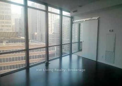 803 - 832 Bay Street