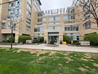 426 - 701 Sheppard Avenue