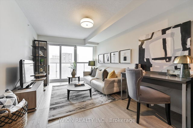 2203 - 386 Yonge Street