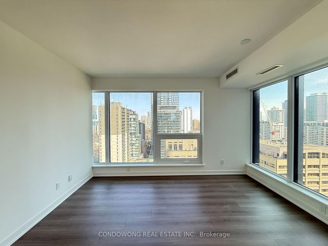 2009 - 8 Wellesley Street