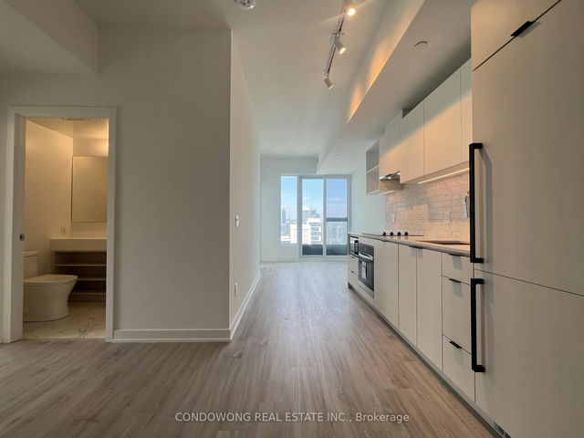 4003 - 252 Church Street