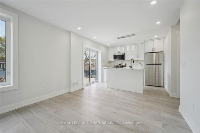 Upper - 647 Shaw Street