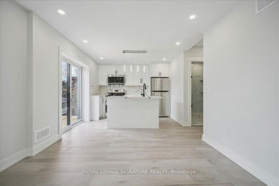 Unit Upper — 647 Shaw St, Toronto - Palmerston-Little Italy image-0-3