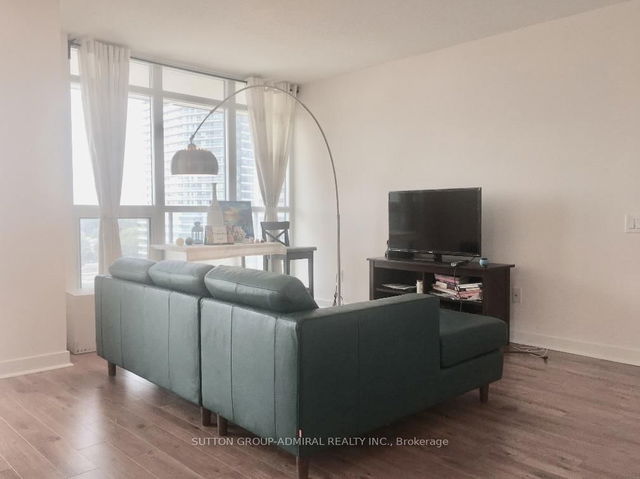 1723 - 19 Singer Court