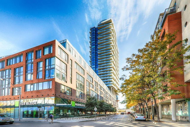 3008 - 1 Market Street