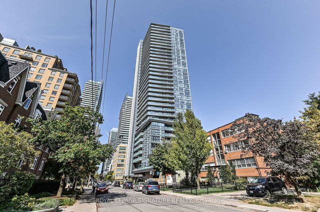 606 - 125 Redpath Avenue