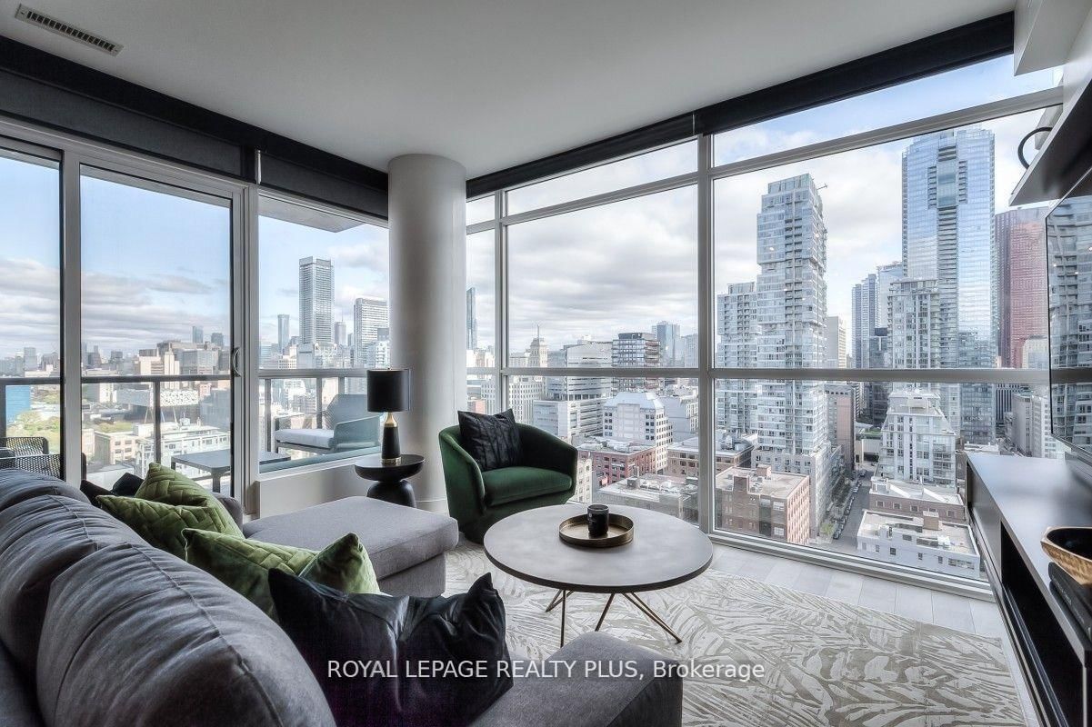 Condo for sale at 2005-290 Adelaide Street, Toronto, Waterfront Communities C1, M5V 1P6 - MLS: C12152630