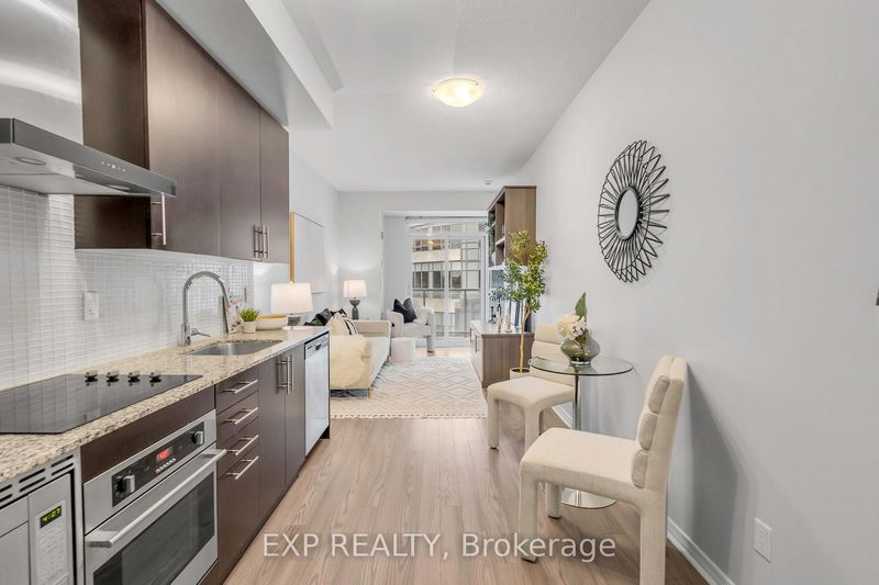 Unit 2021 — 352 Front St, Toronto - Waterfront Communities C1 image-0-0