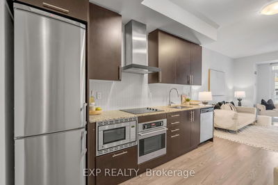 Unit 2021 — 352 Front St, Toronto - Waterfront Communities C1 image-0-3