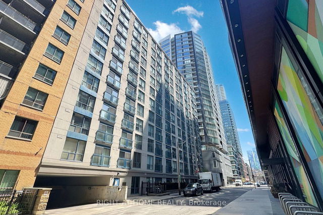 304 - 75 Dalhousie Street