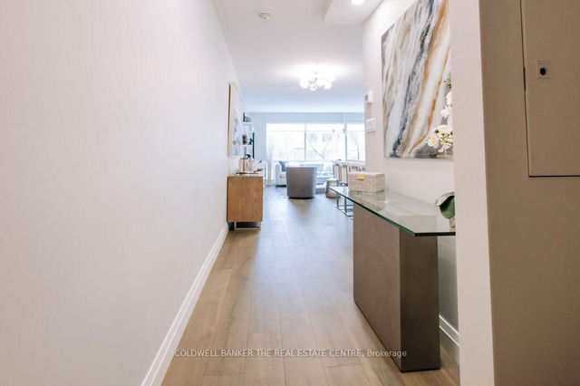 303 - 1001 Bay Street