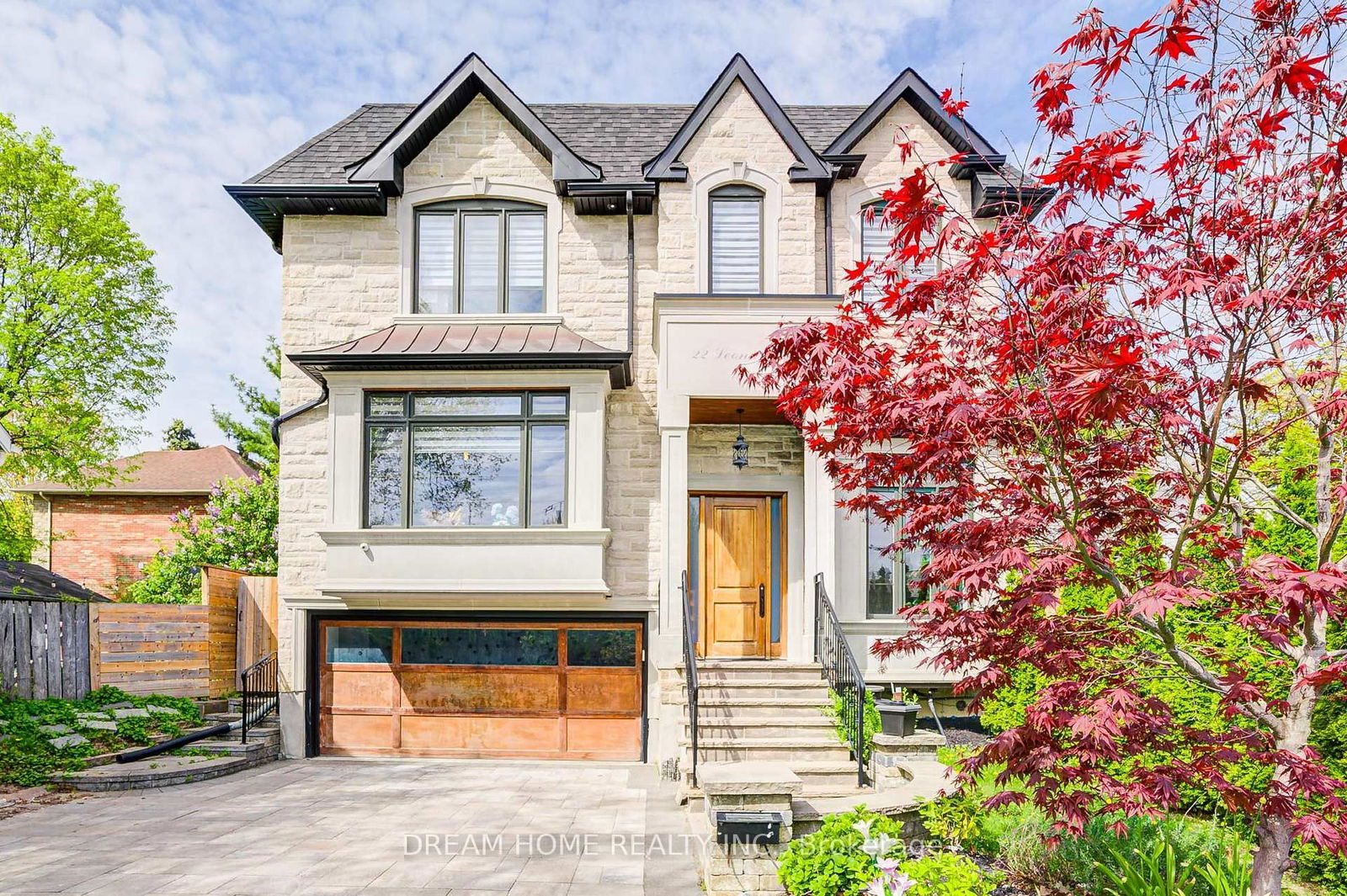 Detached House for sale at 22 Leona Drive, Toronto, Willowdale East, M2N 4V5 - MLS: C12152852