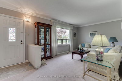 12 Grantbrook St, Toronto - Newtonbrook West image-0-4