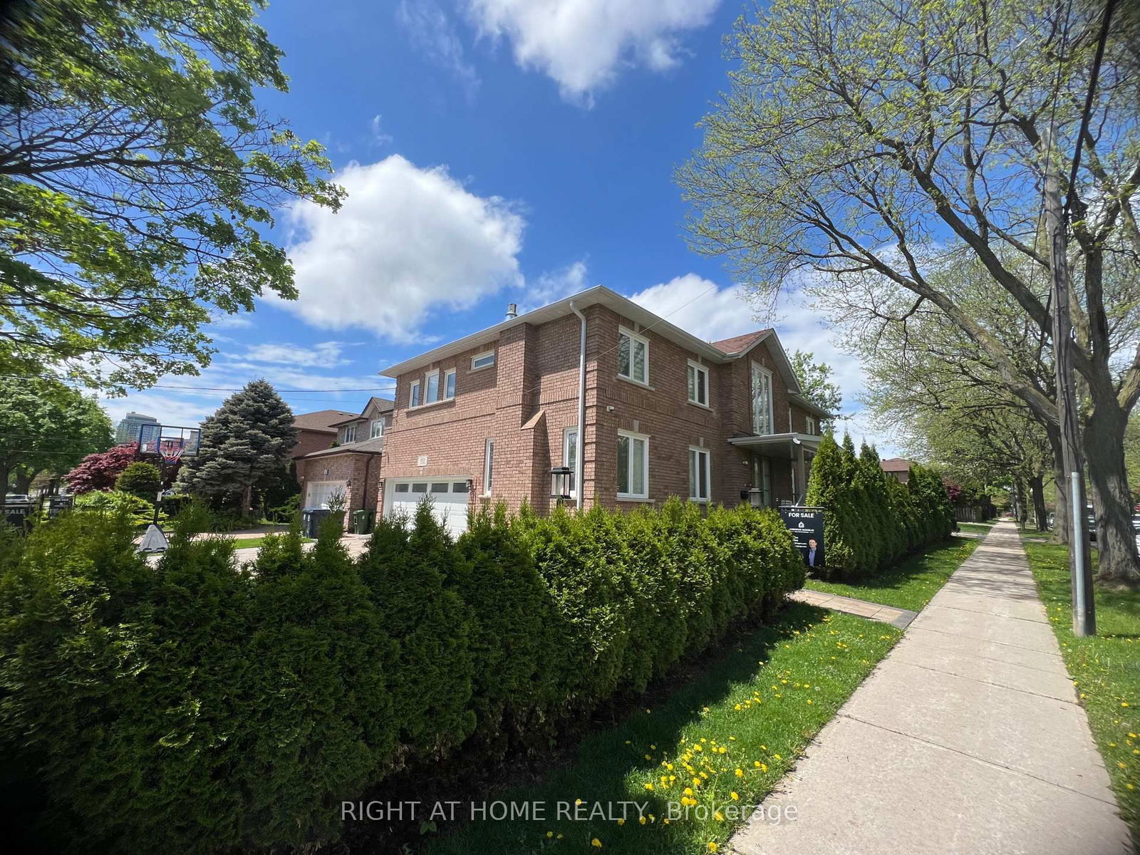 Detached House for sale at 152 Holmes Avenue, Toronto, Willowdale East, M2N 4M6 - MLS: C12153026
