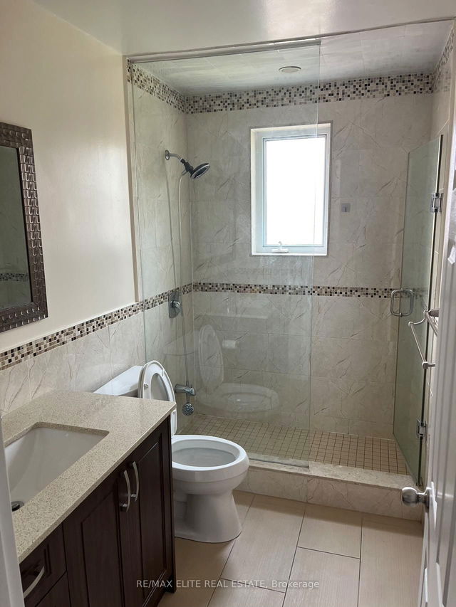 Main - 34 Irvington Crescent