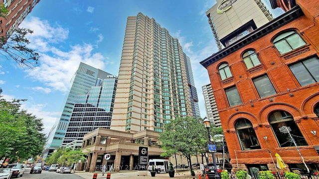 2715 - 38 Elm Street