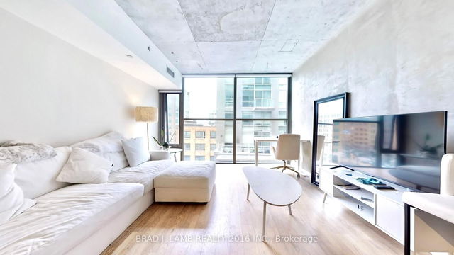 804 - 25 Oxley Street