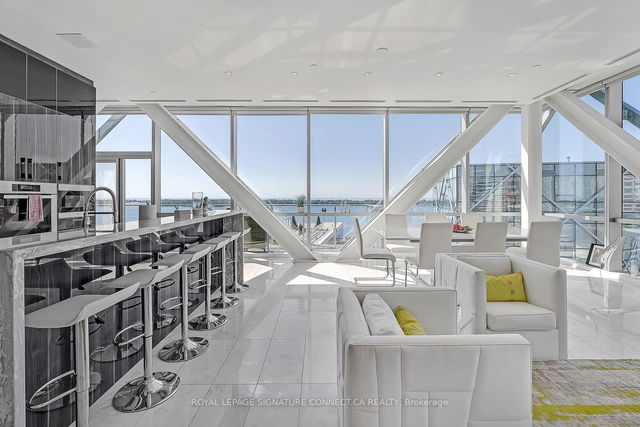 1401 - 39 Queens Quay