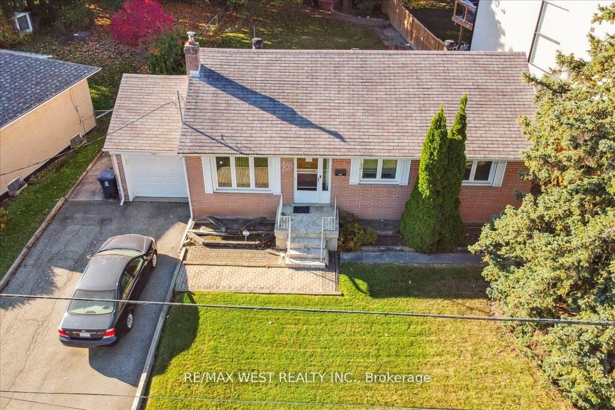 Detached House for sale at 163 Newton Drive, Toronto, Newtonbrook East, M2M 2N6 - MLS: C12153633