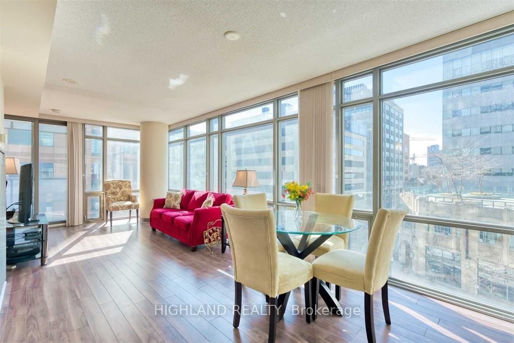 Condo for lease at 303-38 Grenville Street, Toronto, Bay Street Corridor, M4Y 1A5 - MLS: C12153784