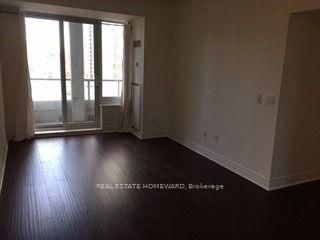 1002 - 35 Balmuto Street