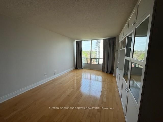 Room1