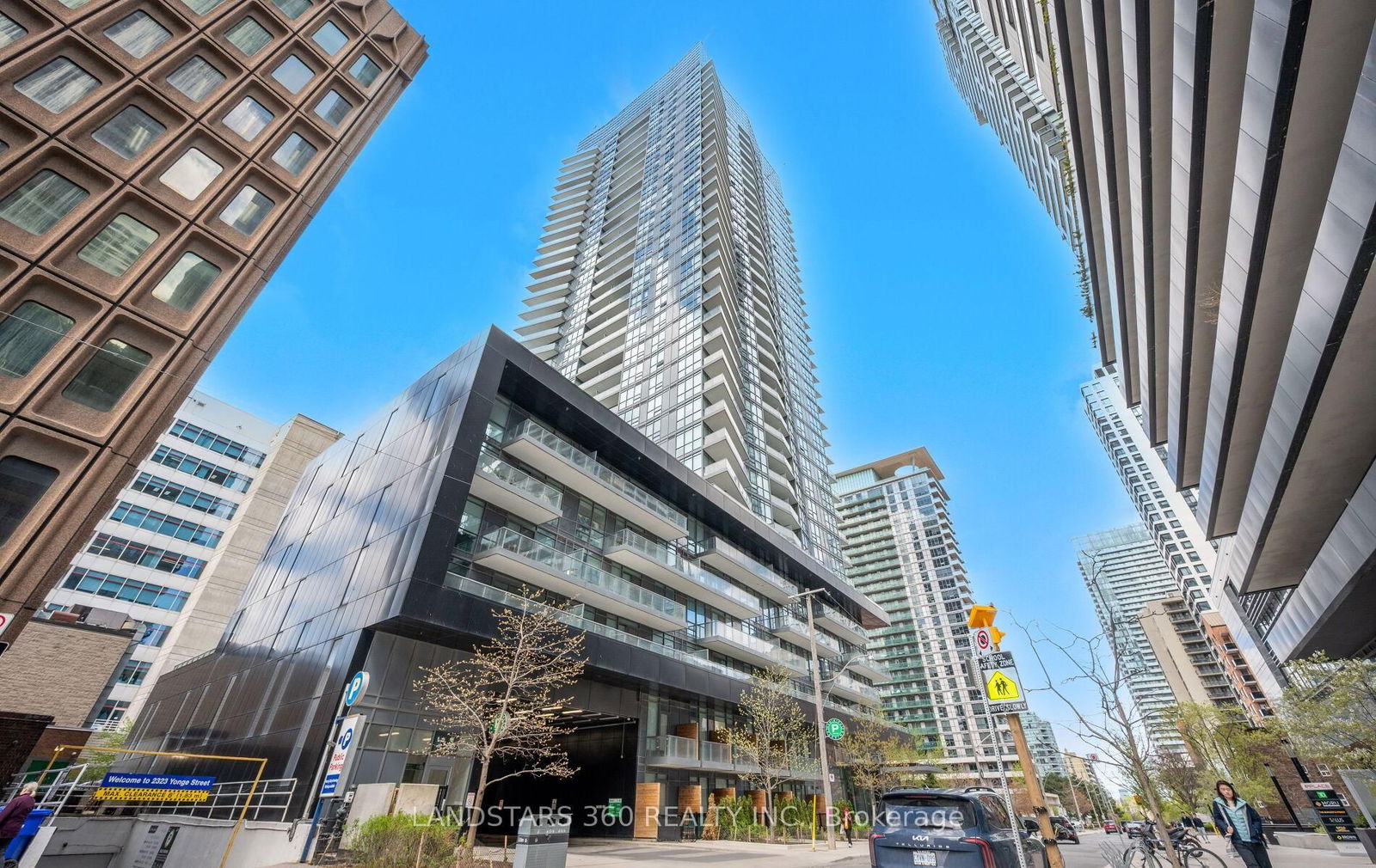 Condo for lease at 2204-30 Roehampton Avenue, Toronto, Mount Pleasant West, M4P 0B9 - MLS: C12154006