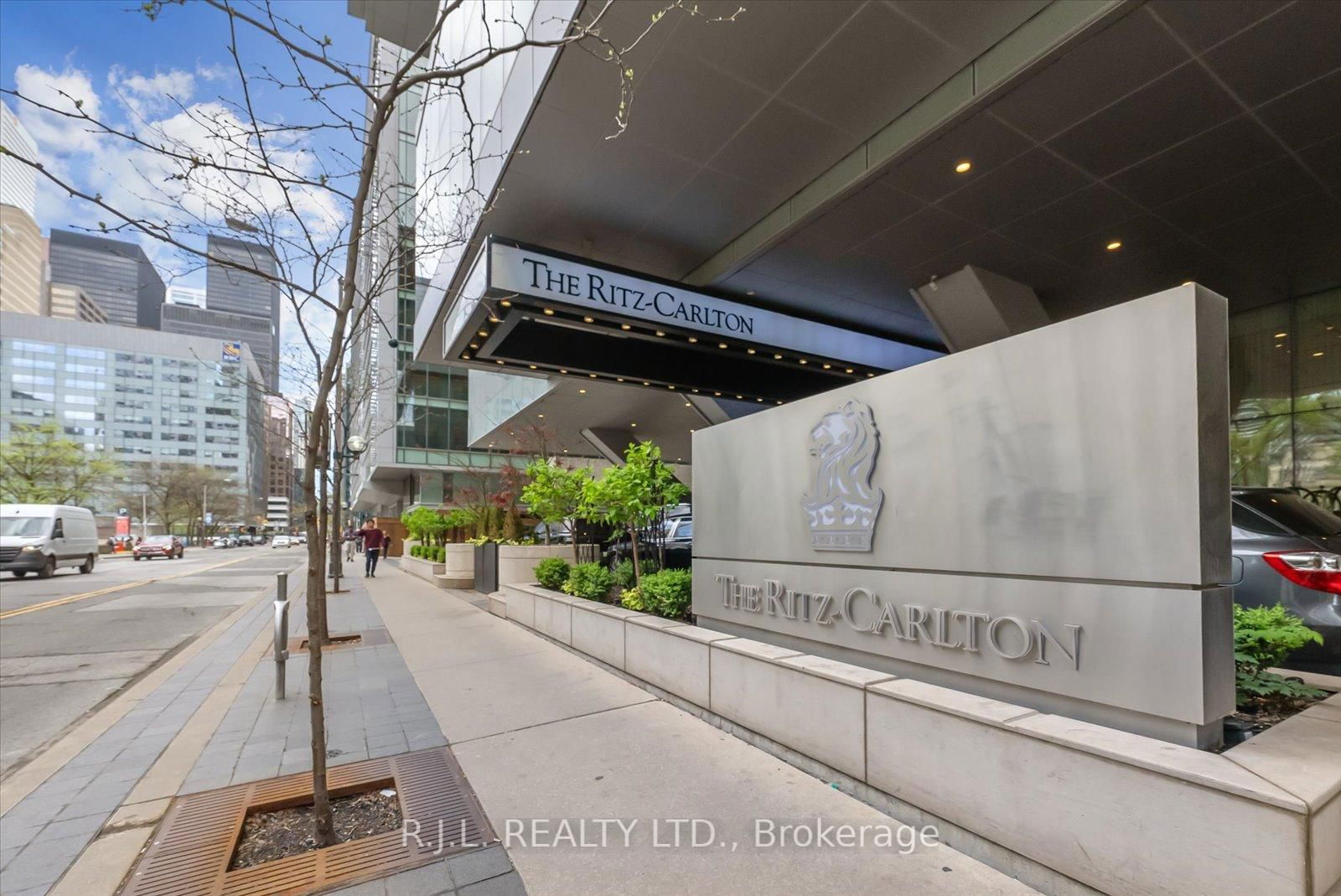 Condo for sale at 2505-183 Wellington Street, Toronto, Waterfront Communities C1, M5V 0A1 - MLS: C12154107