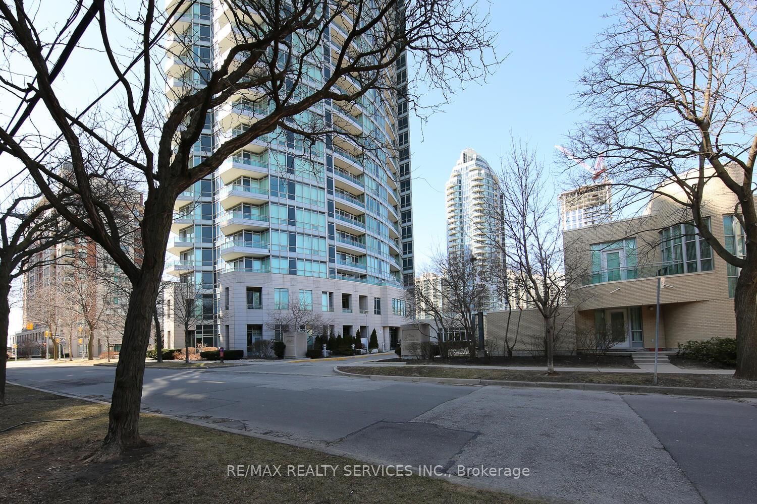 Condo for sale at 1215-60 Byng Avenue, Toronto, Willowdale East, M2N 7K3 - MLS: C12154362