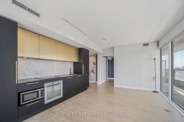 3603 - 85 Wood Street
