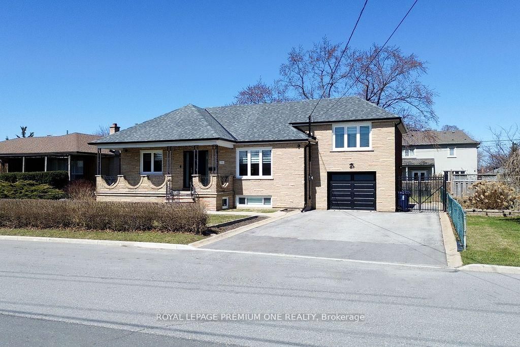Detached House for sale at 286 Waterloo Avenue, Toronto, Bathurst Manor, M3H 3Z8 - MLS: C12154923