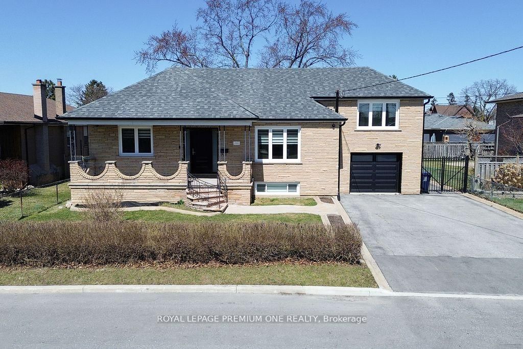 Detached House for sale at 286 Waterloo Avenue, Toronto, Bathurst Manor, M3H 3Z8 - MLS: C12154923