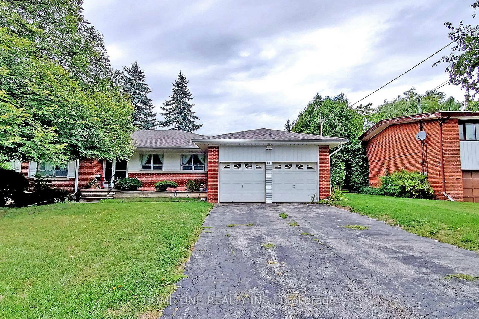 Detached House for sale at 26 Harrison Road, Toronto, St. Andrew-Windfields, M2L 1V4 - MLS: C12154932