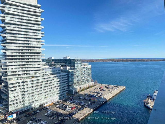 1903 - 10 Queens Quay